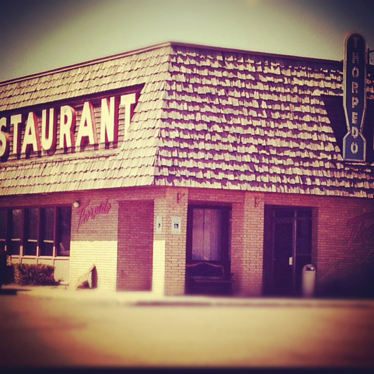 Good sign. Not-so-good food.
