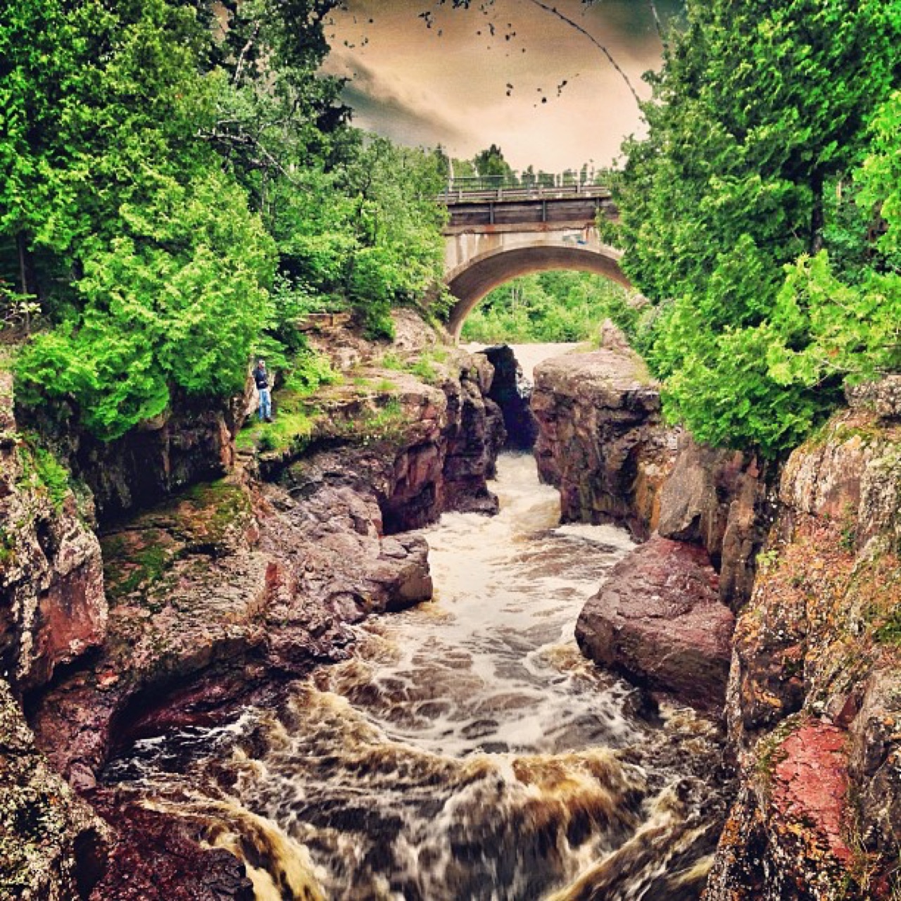 River churning through a rock gorge