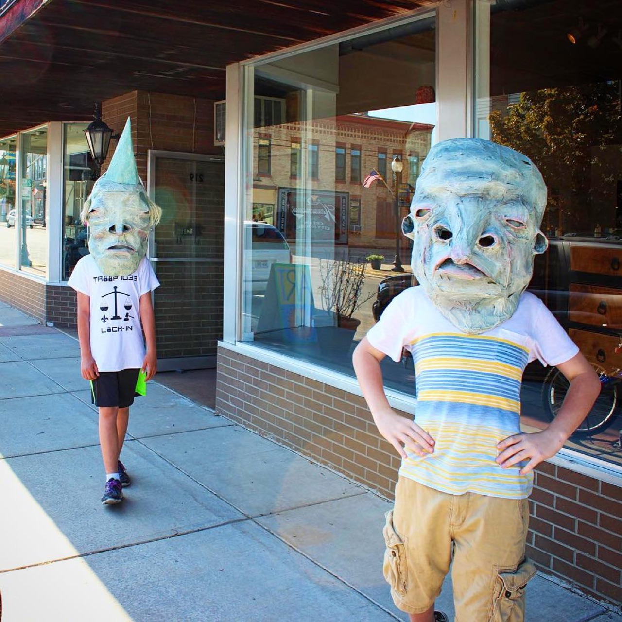 Spotted these #dunderheads outside the gallery last night.