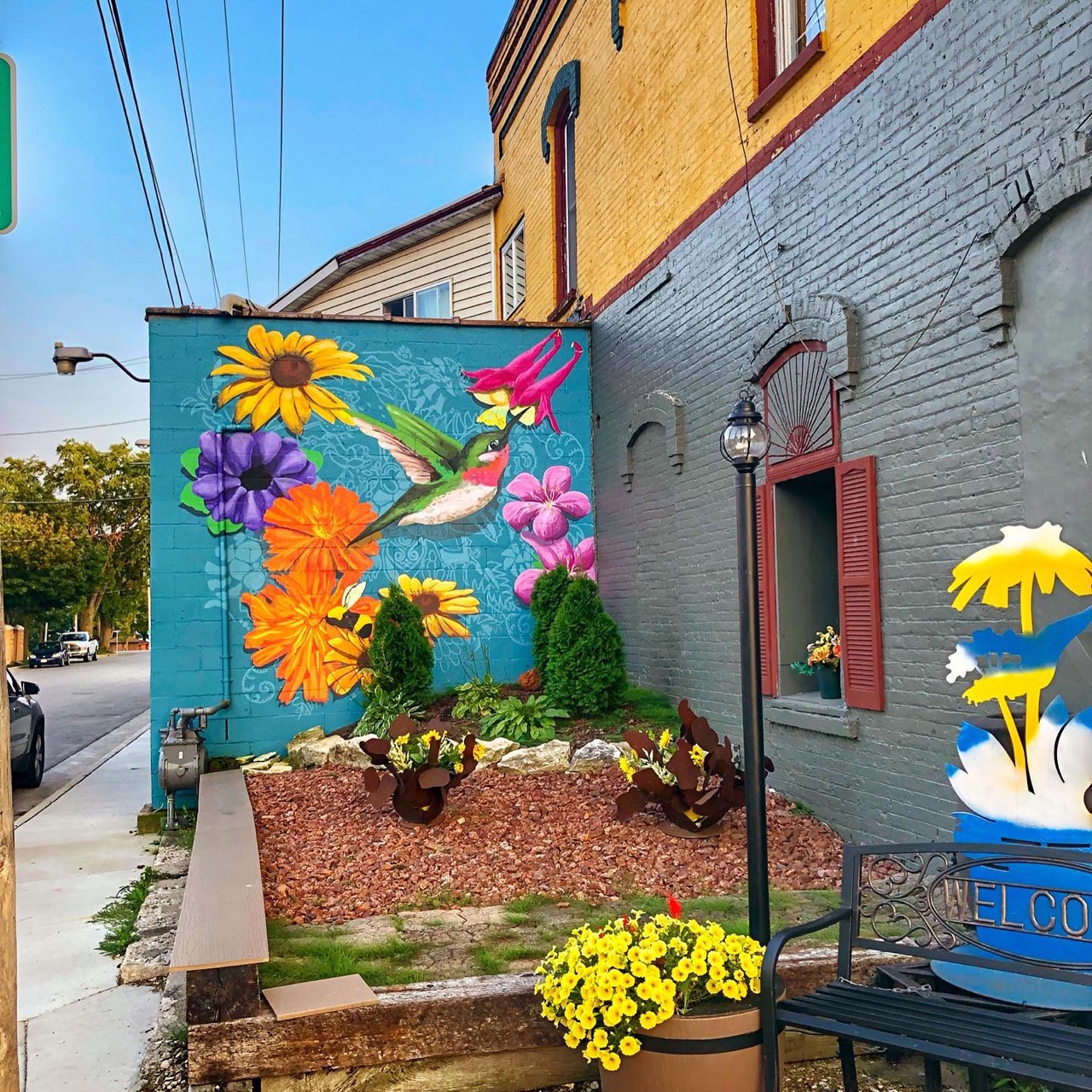 Algoma’s newest mural done by Yonder’s Erin La Bonte and Don Krumpos.