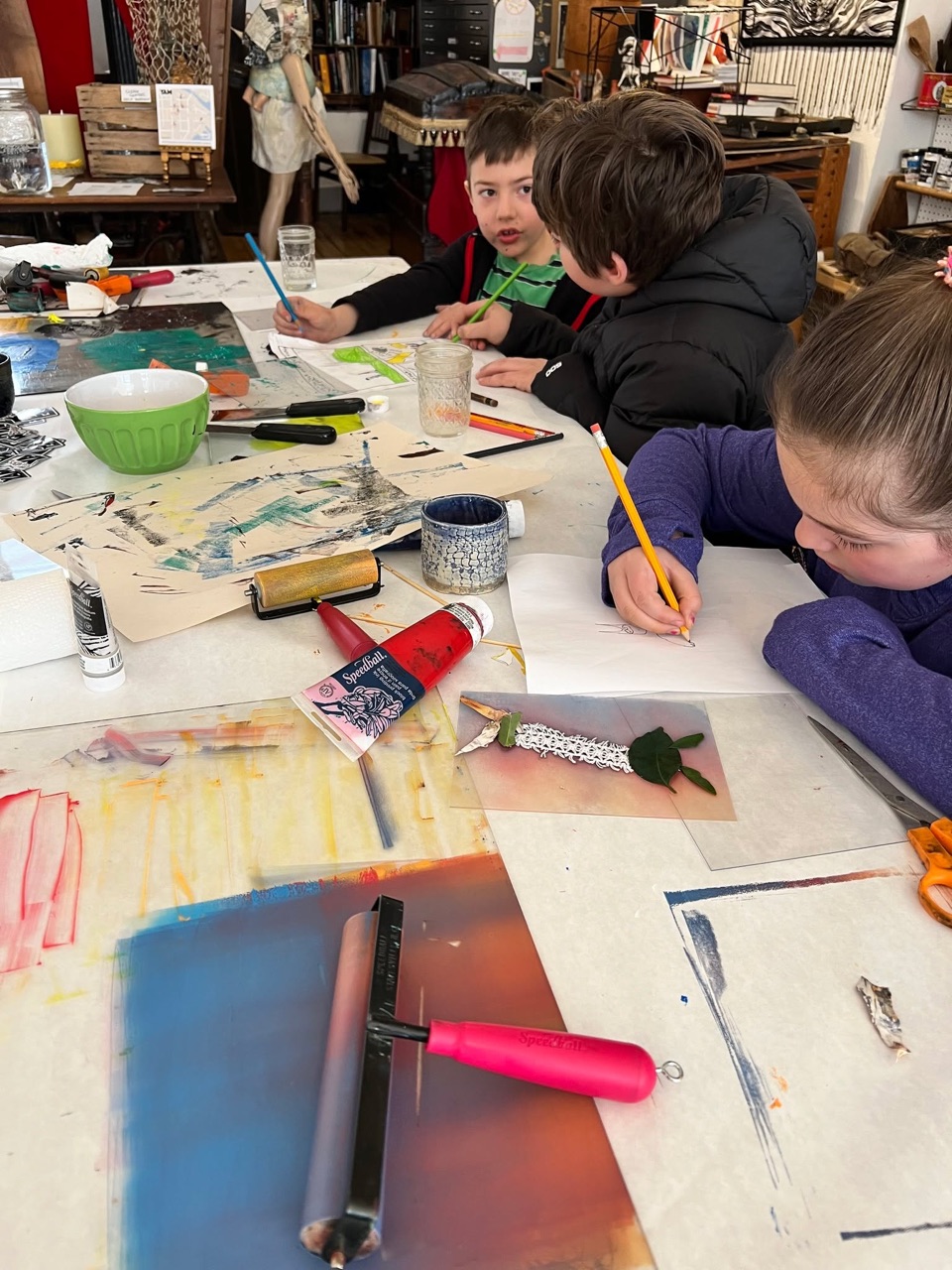 We had a great group of young printmakers in the studio this morning!