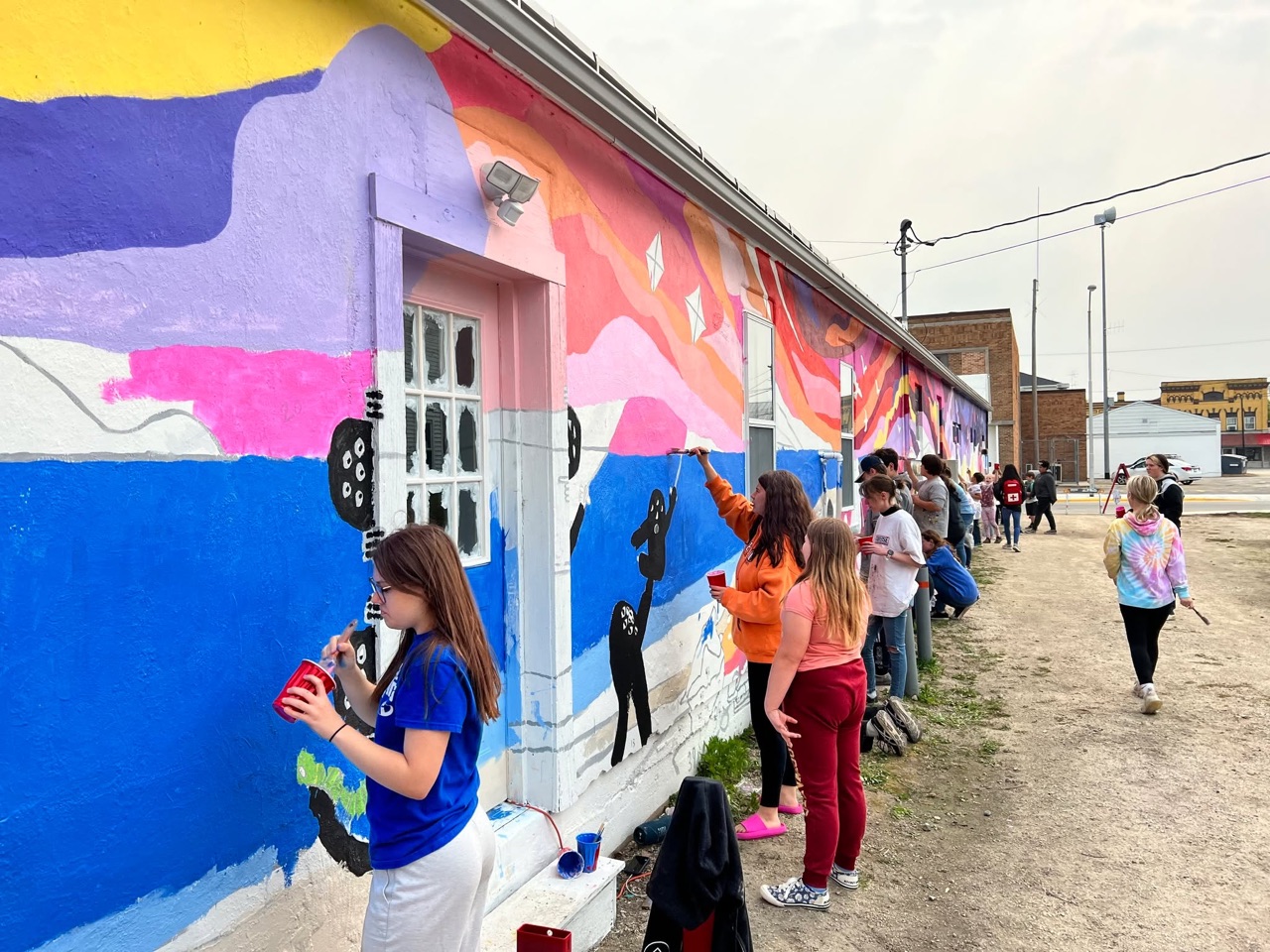 Congratulations to the Algoma Venture Academy mural class!