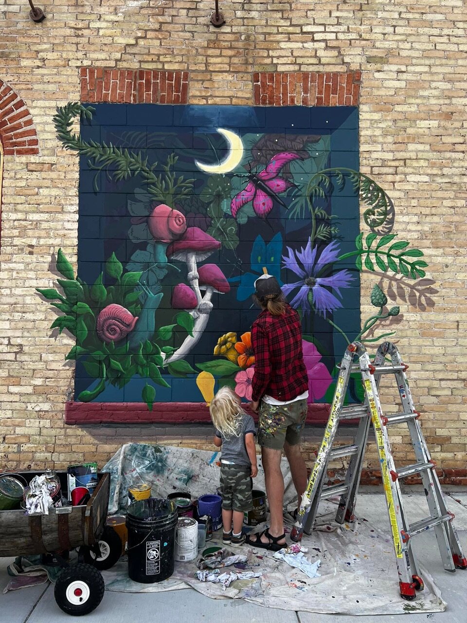 Stargazing✨ We finished up this magical little mural today✨.