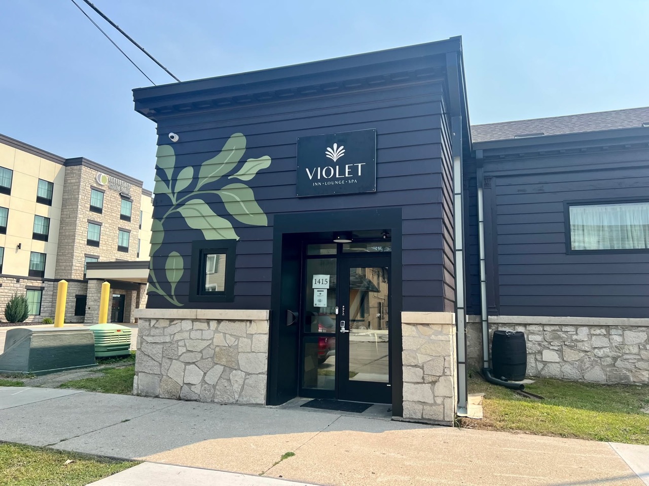 Violet Inn